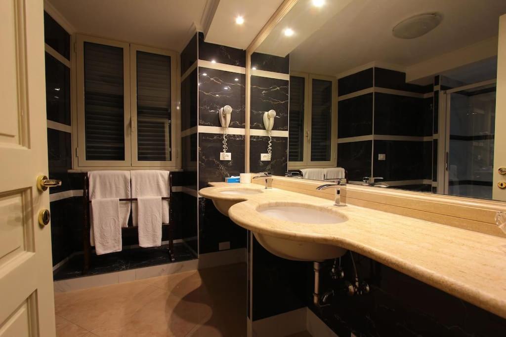 41 Nazionale Suite 41 Rome Buitenkant foto